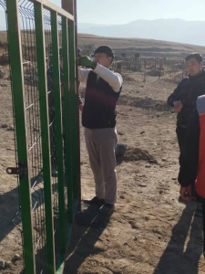 Кара-Суу аймагындагы көрүстөндү тосмо менен курчоо иштери аяктады.