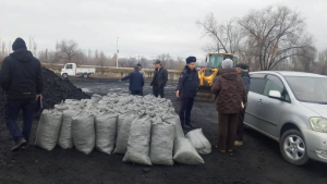 Токтогул райондук мамлекеттик администрациясынын 2025-жылдын 3-февралындагы №42 буйругунун негизинде, Токтогул шаарынын аймагында негизги азык түлүктөргө болгон бааны жөнгө салуу жана көзөмөлдөө максатында рейдттик иш-чаралар уюуштурулду.